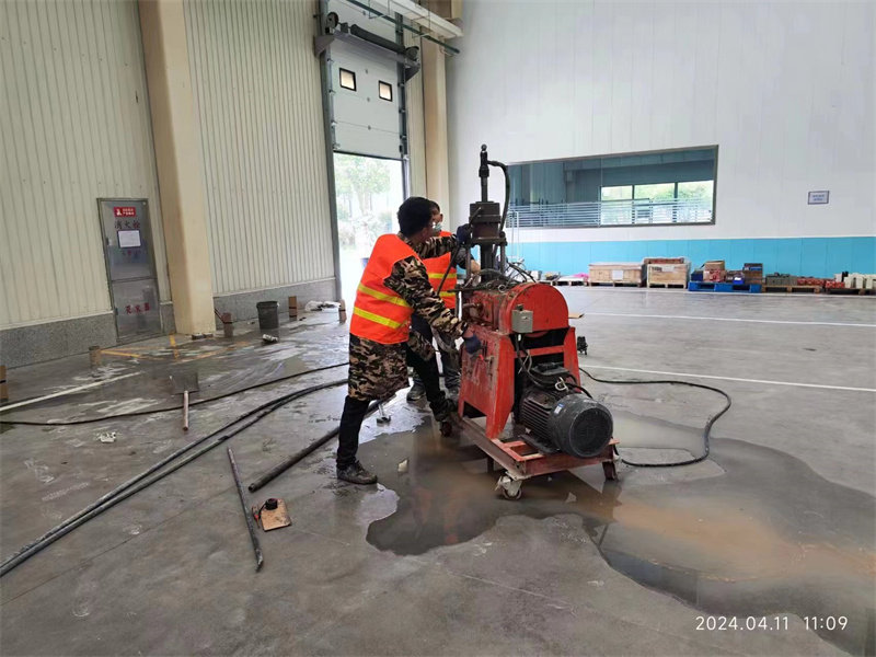 九寨沟厂房地面下沉塌陷注浆加固施工